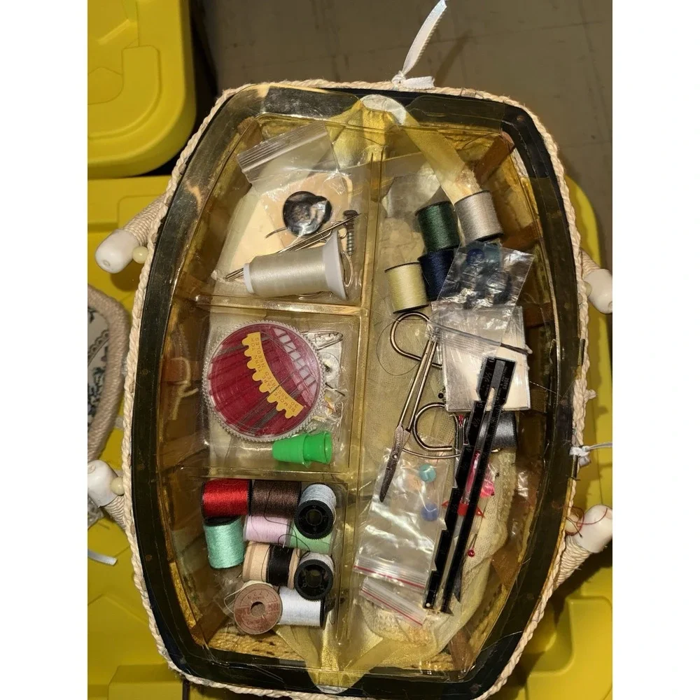 Woven Sewing Basket Thread Lot Bobbins Scissors Craft Storage Box Lid Floral